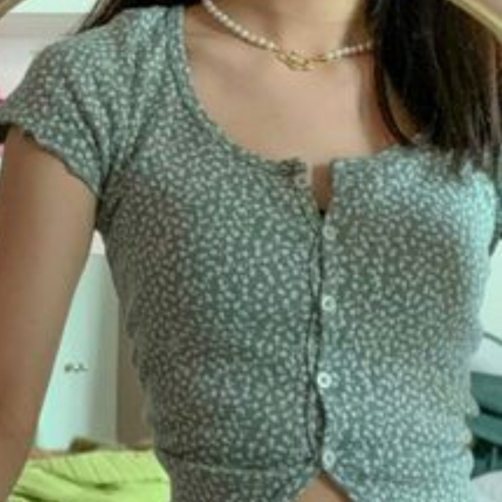 Green Floral Button-Up Top